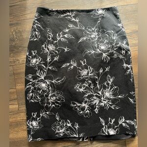 White House Black Market Black Floral Pencil Skirt